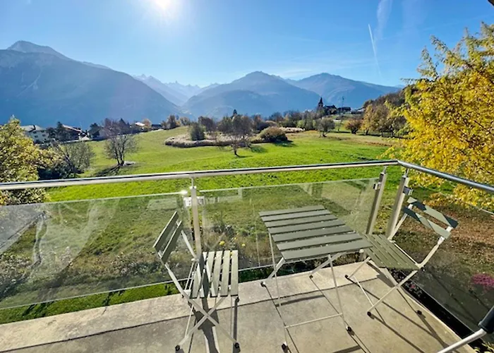 Sunny Lily Facing The Swiss Alps - Montana *